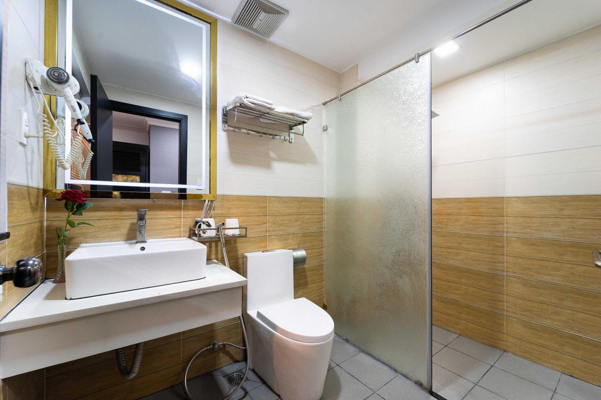 Collection O Havana Airport Hotel Хошимин Екстериор снимка